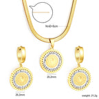 Women's jewelry set with four-leaf clover pendant and stud earrings