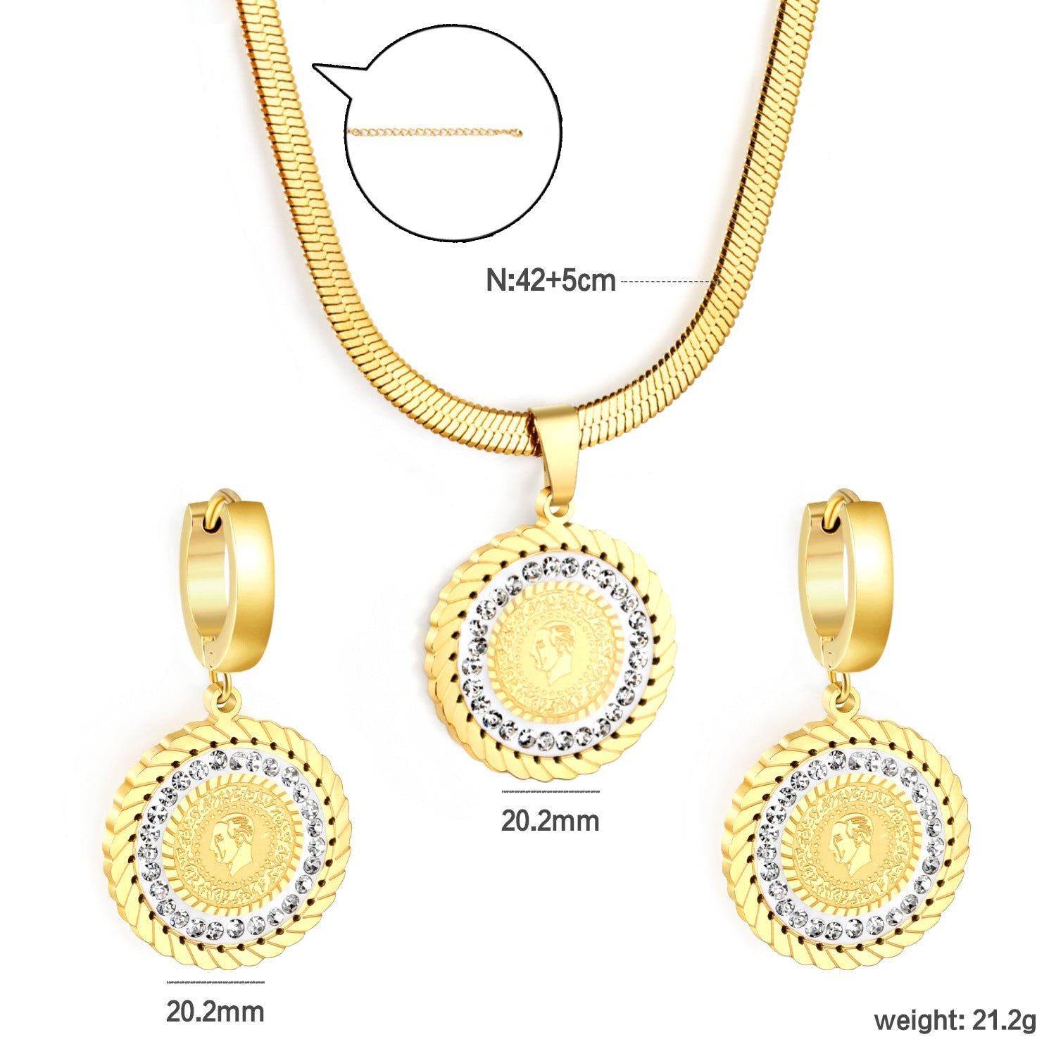 Women's jewelry set with four-leaf clover pendant and stud earrings